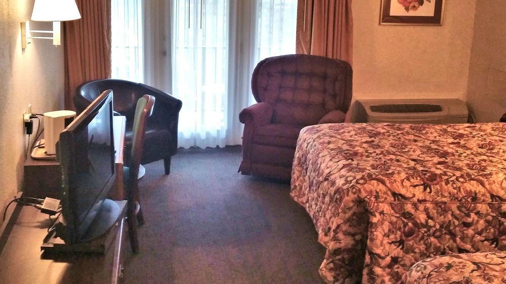 Baymont By Wyndham Hotel