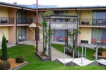 Baymont By Wyndham Hotel Cookeville