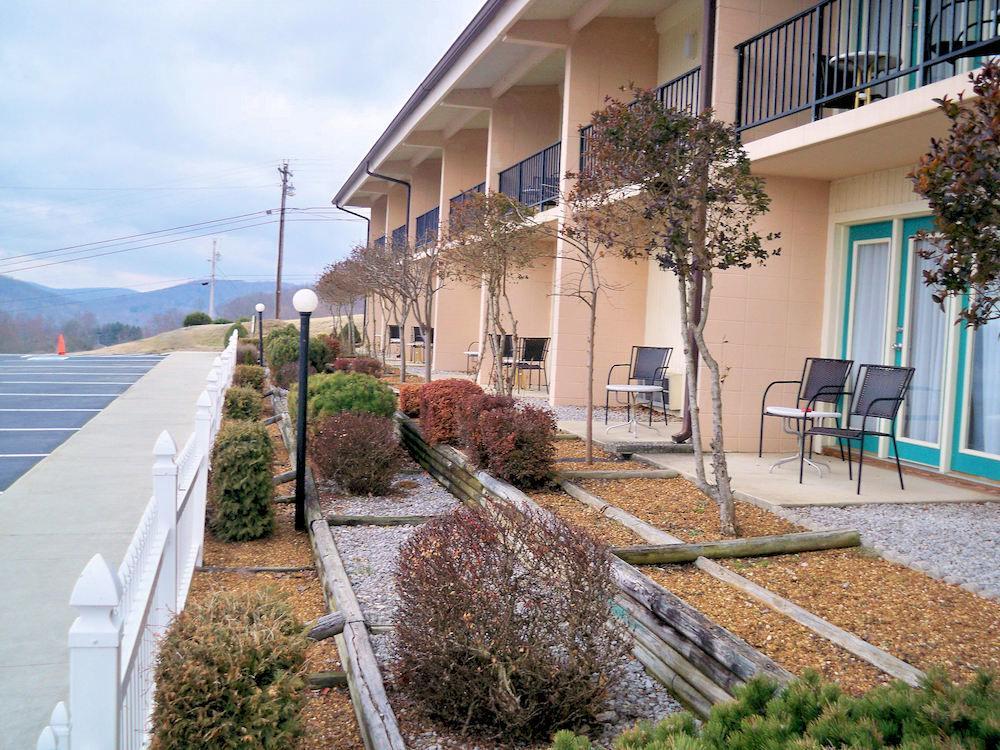 Baymont By Wyndham Hotel