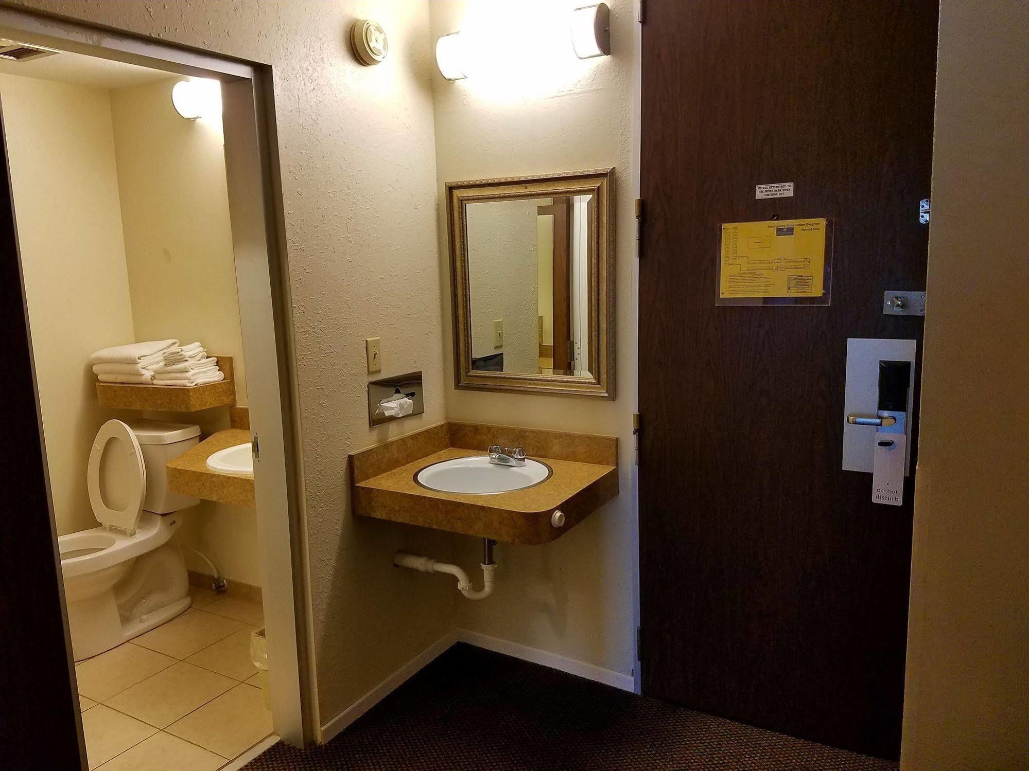 Hotel Baymont By Wyndham
